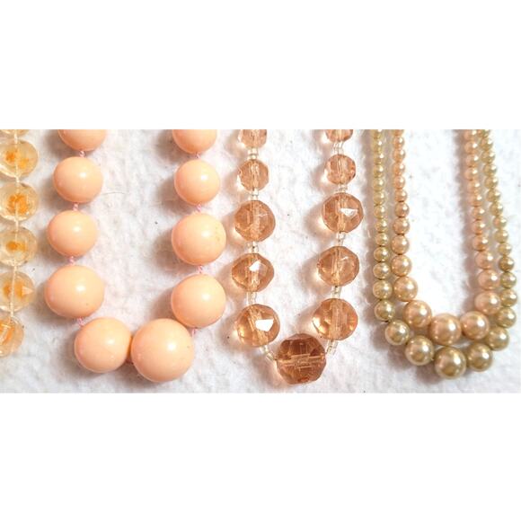 5 Pc Vintage Peach Necklace Lot Beaded Strands Acrylic Pearl Beads Mixed Lengths - Picture 6 of 7
